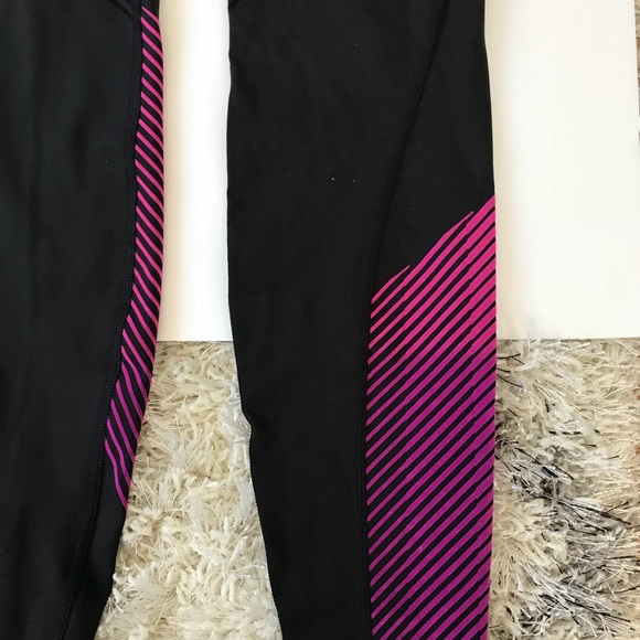 BRAND NEW GAP G FAST LEGGING - Picture 5 of 5
